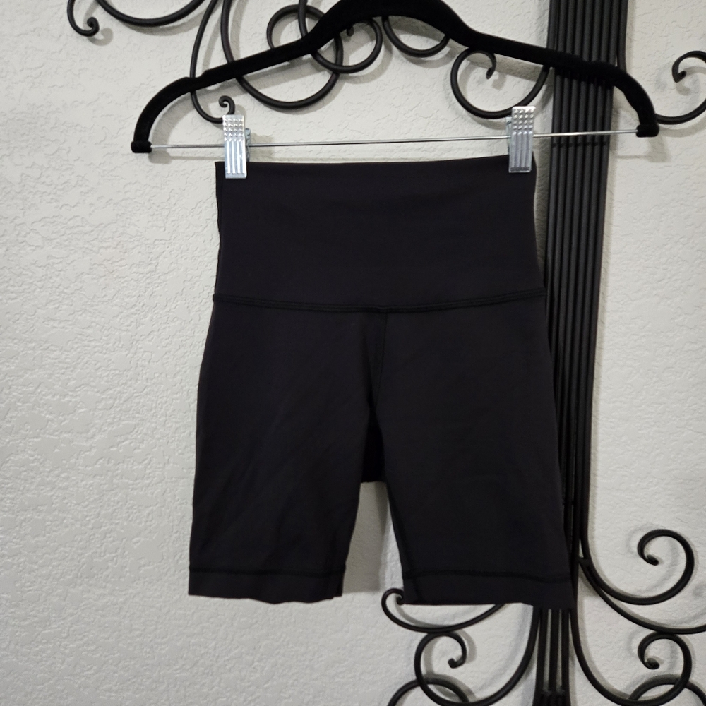 LULULEMON Wunder Train‎ Shorts | 2